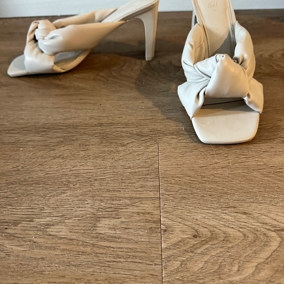 HM puffy heel sandal - Picture 4 of 4